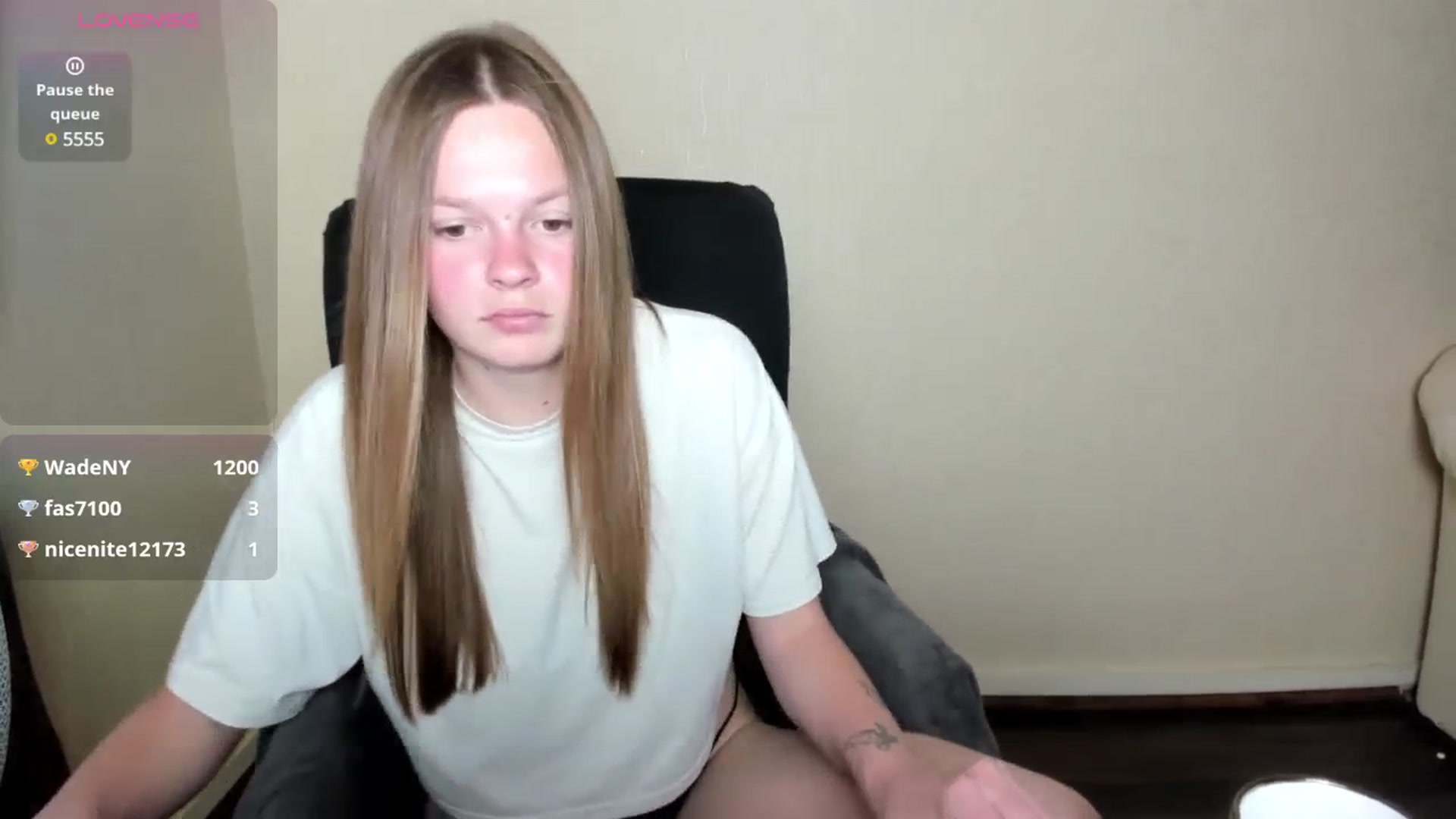 Gallery image thumbnail from CuteDina's myfreecams stream on, 05/05/2025, 08:22 image 6 of 20