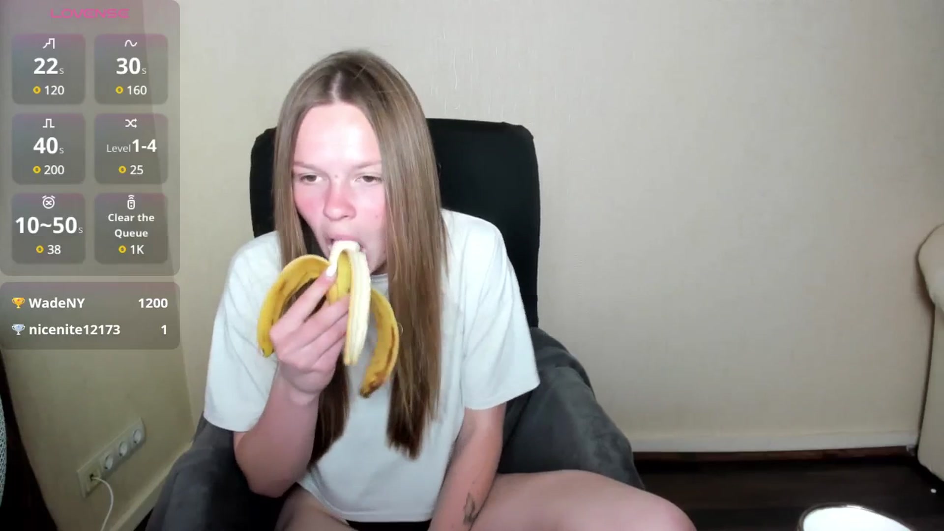 Gallery image thumbnail from CuteDina's myfreecams stream on, 05/05/2025, 08:22 image 4 of 20