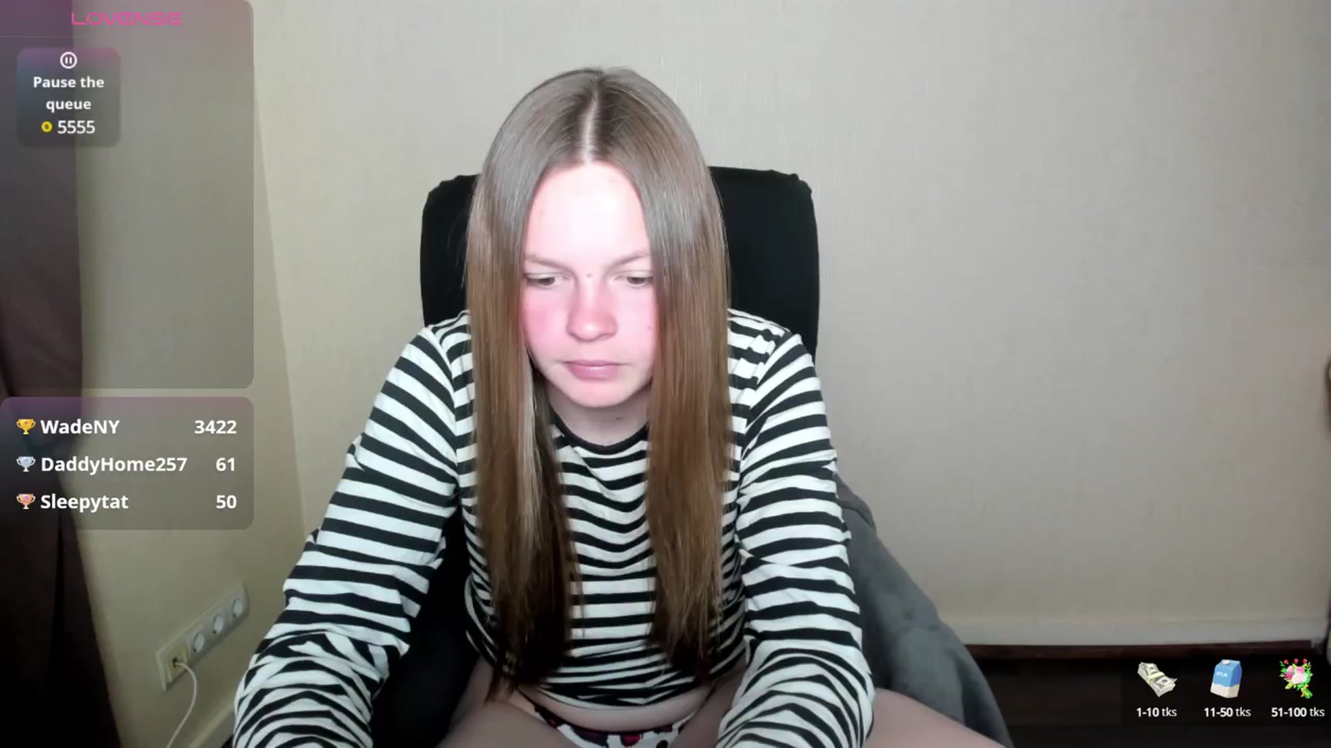 Gallery image thumbnail from CuteDina's myfreecams stream on, 05/12/2025, 08:17 image 18 of 20