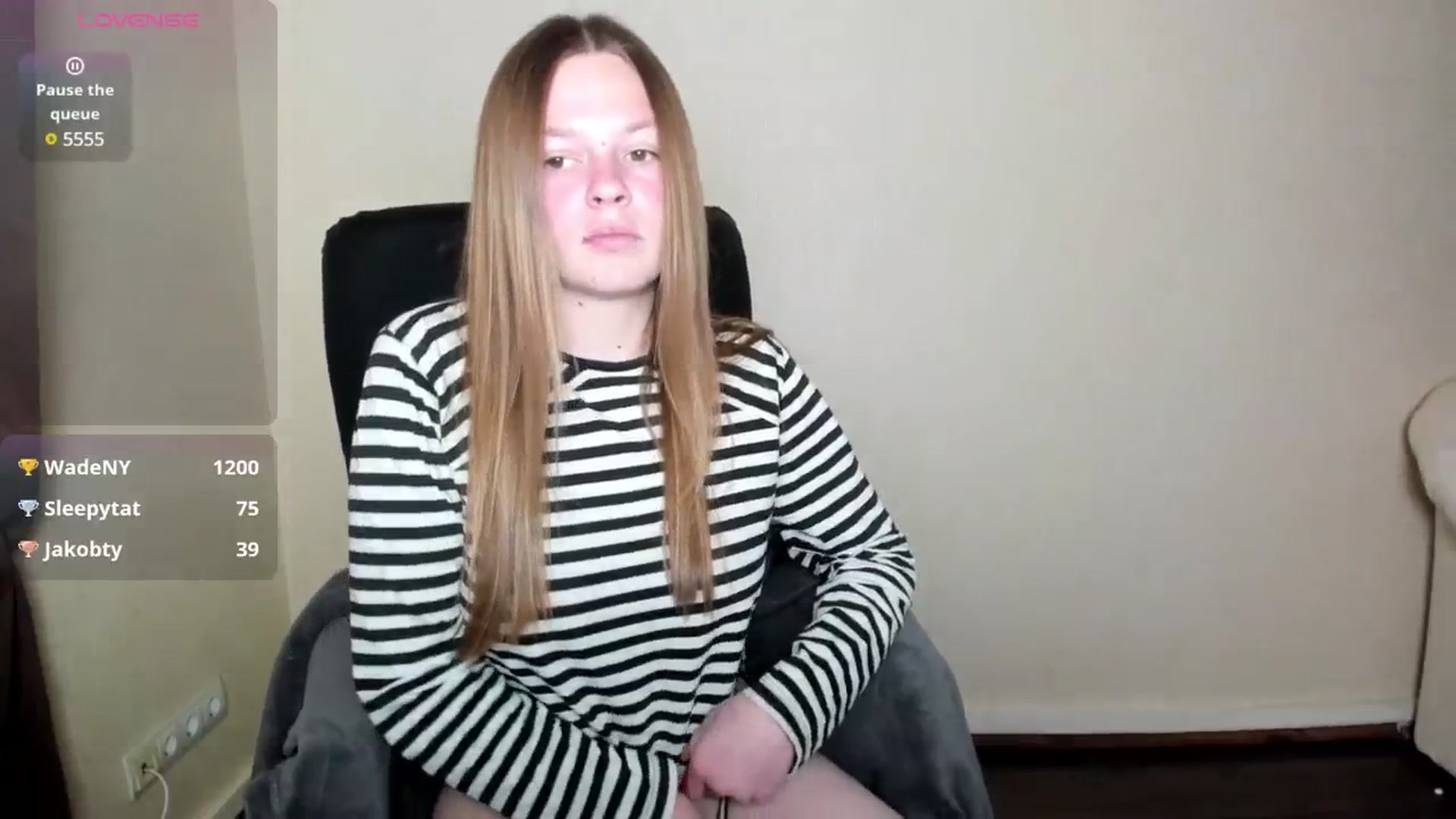 Gallery image thumbnail from CuteDina's myfreecams stream on, 05/14/2025, 07:17 image 12 of 20