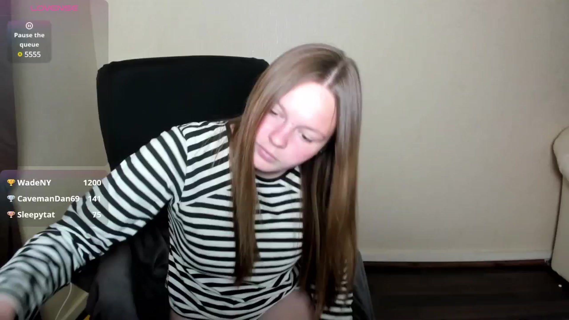 Gallery image thumbnail from CuteDina's myfreecams stream on, 05/14/2025, 10:20 image 9 of 20