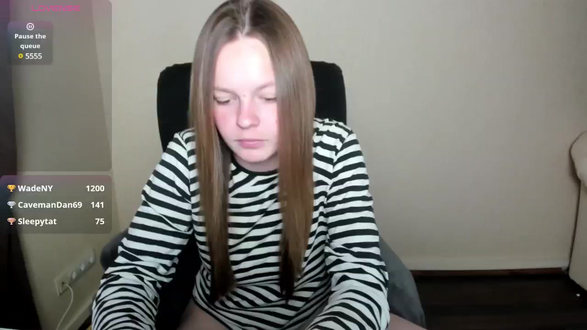 Gallery image thumbnail from CuteDina's myfreecams stream on, 05/14/2025, 10:20 image 12 of 20
