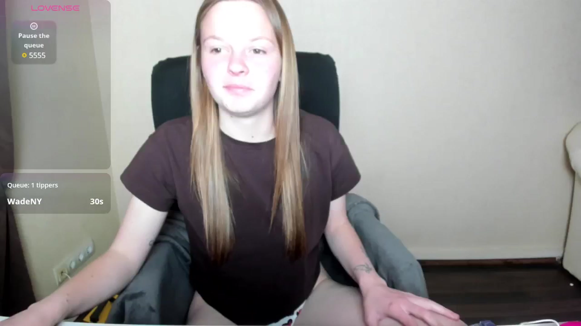Gallery image thumbnail from CuteDina's myfreecams stream on, 05/16/2025, 09:43 image 4 of 20