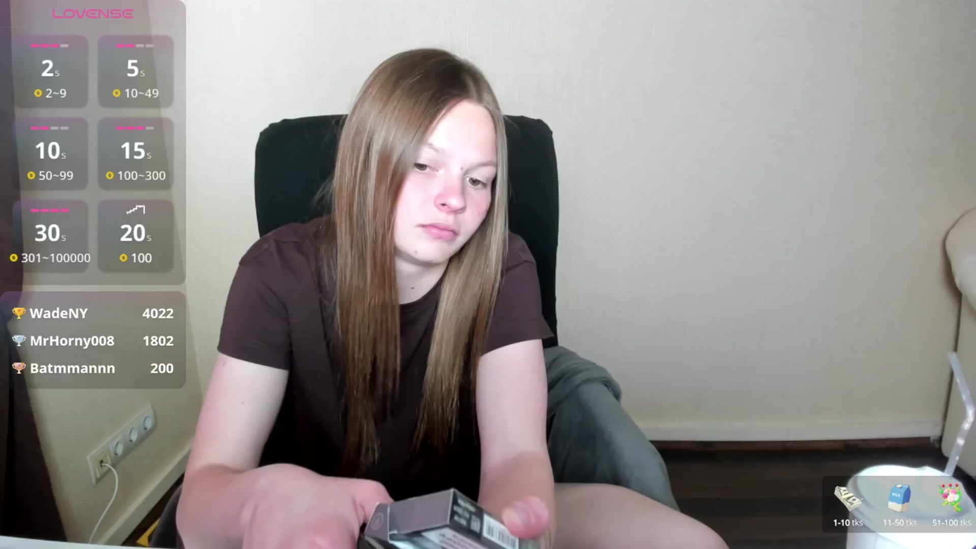 Gallery image thumbnail from CuteDina's myfreecams stream on, 05/16/2025, 12:33 image 10 of 20