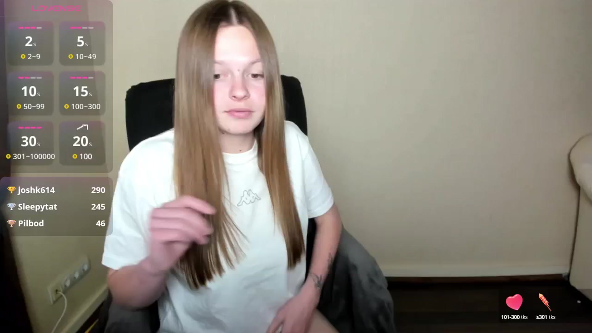 Gallery image thumbnail from CuteDina's myfreecams stream on, 05/17/2025, 10:14 image 7 of 20