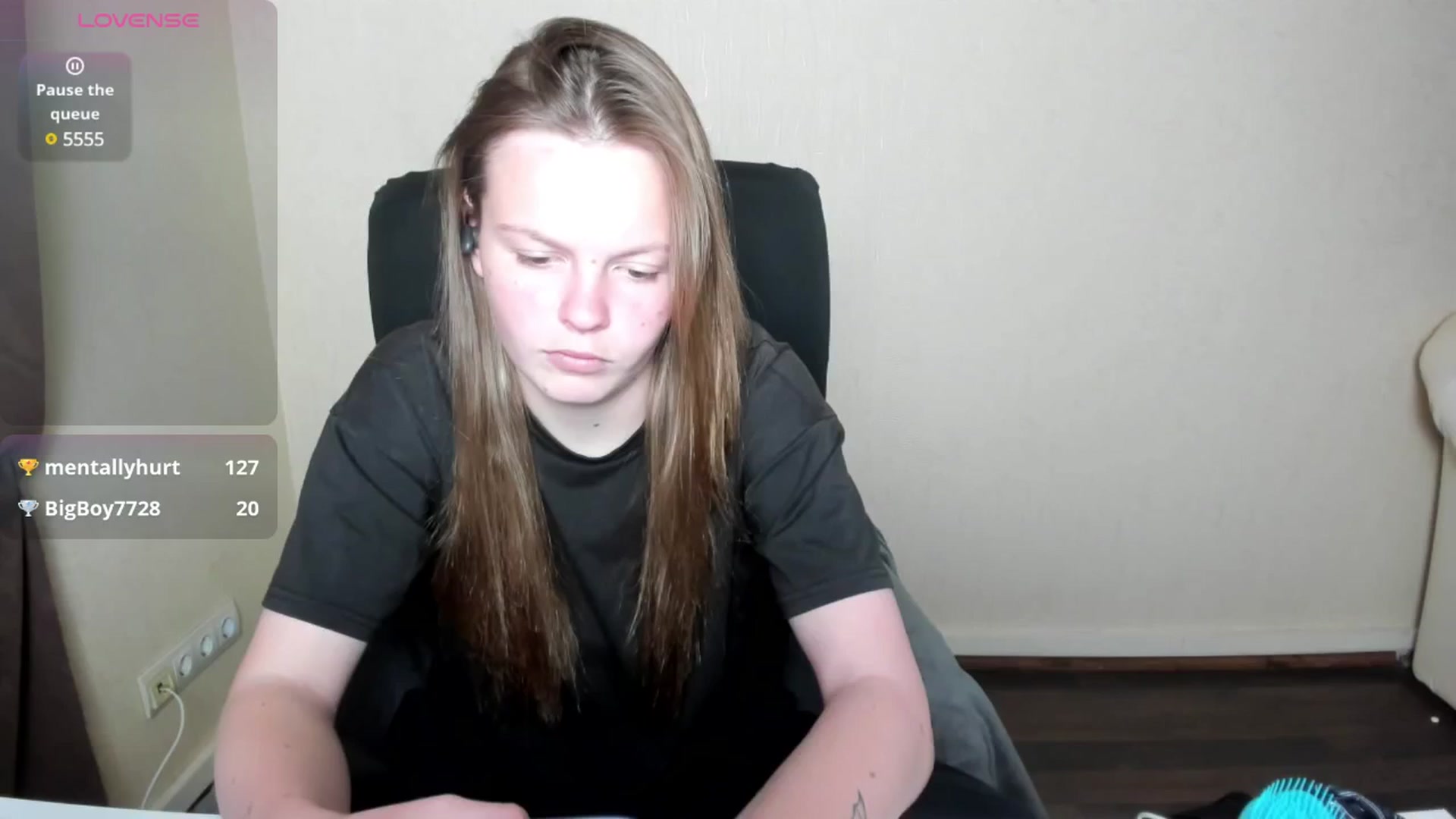 Gallery image thumbnail from CuteDina's myfreecams stream on, 05/19/2025, 08:24 image 17 of 20