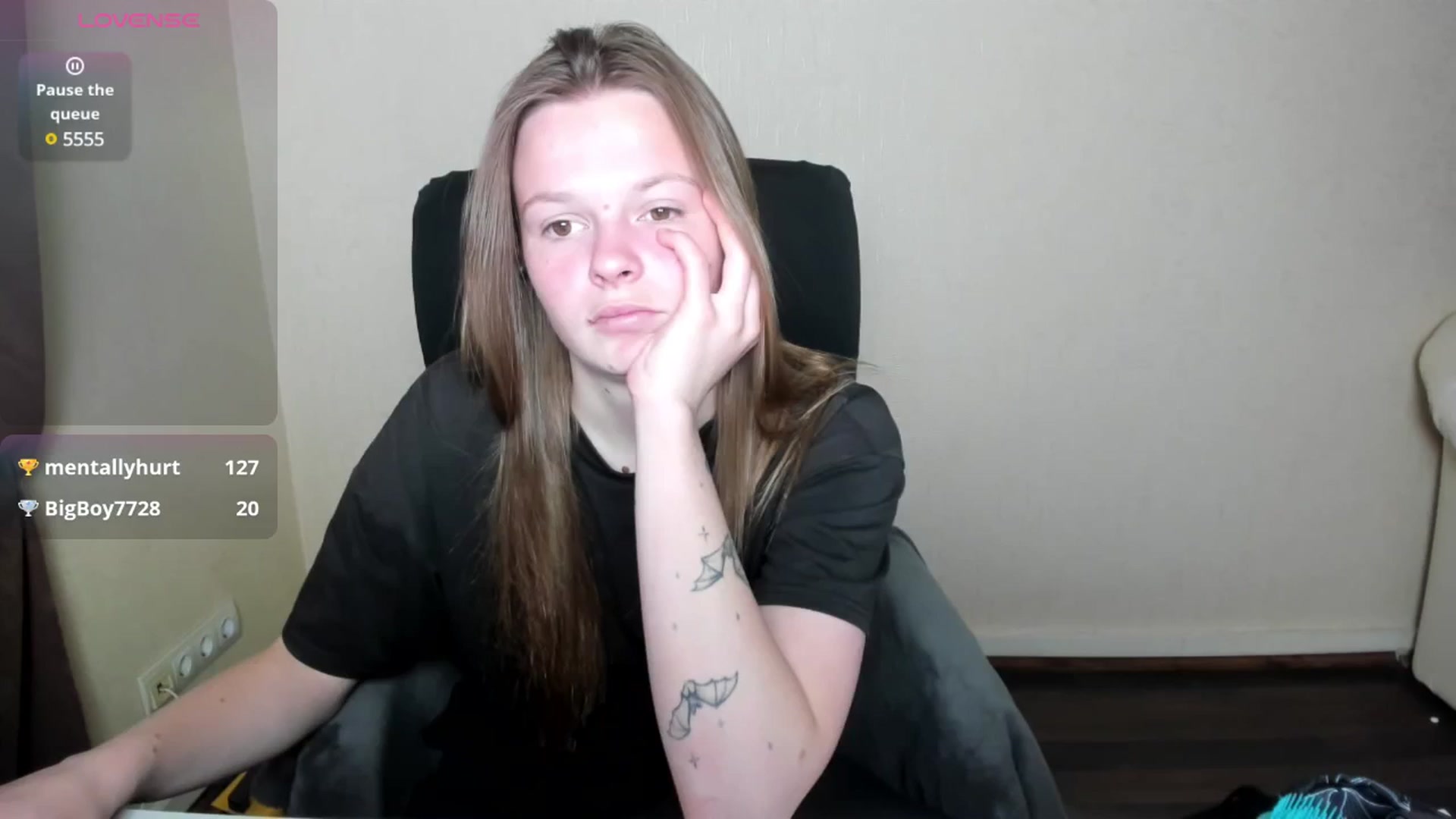 Gallery image thumbnail from CuteDina's myfreecams stream on, 05/19/2025, 08:24 image 2 of 20