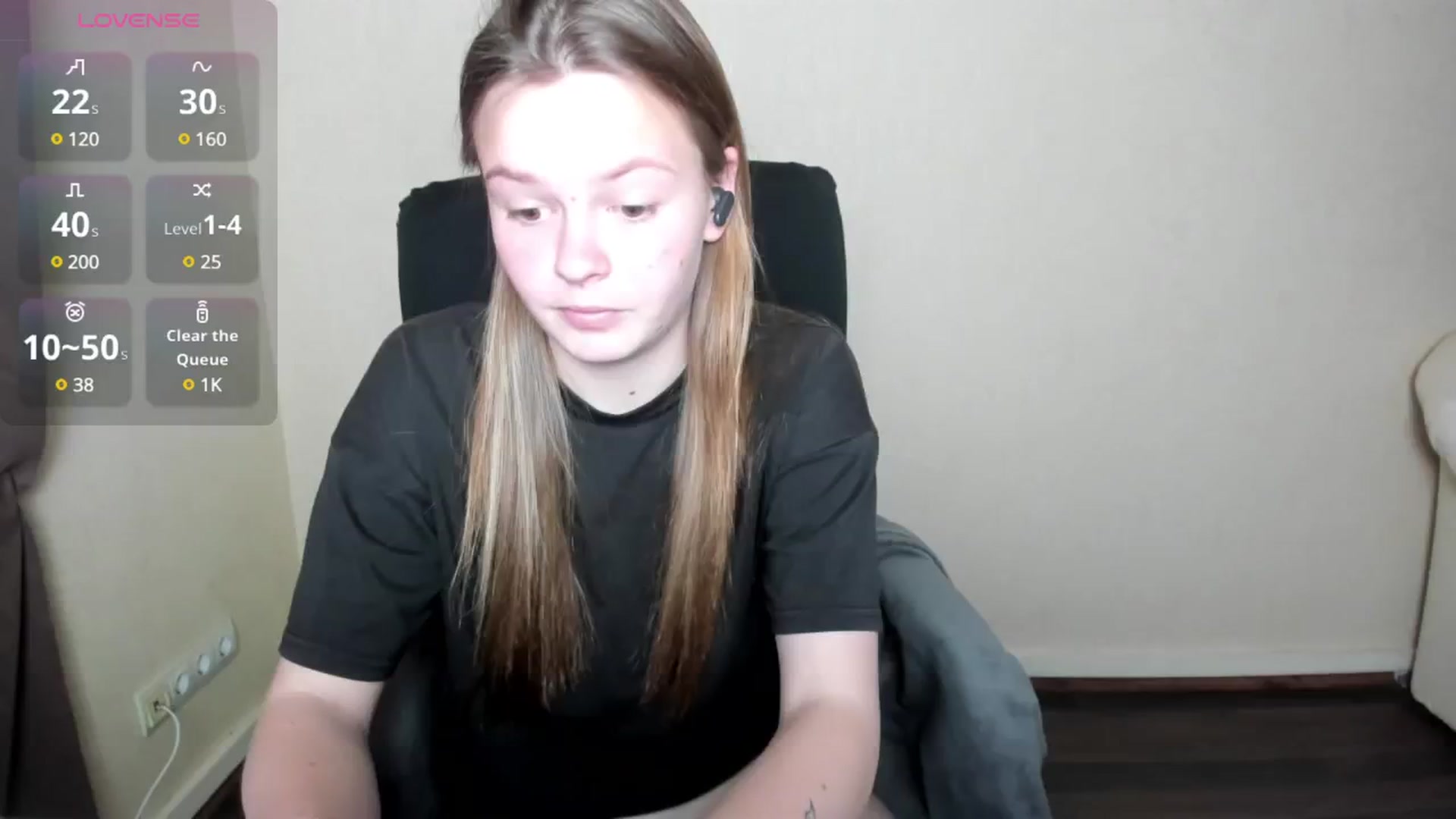 Gallery image thumbnail from CuteDina's myfreecams stream on, 05/20/2025, 07:45 image 7 of 20