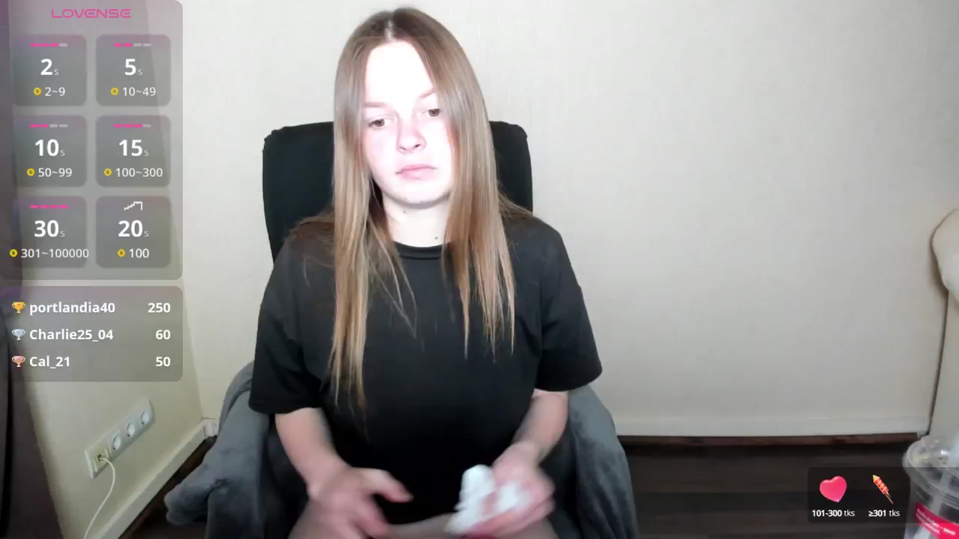 Gallery image thumbnail from CuteDina's myfreecams stream on, 05/21/2025, 09:31 image 7 of 20