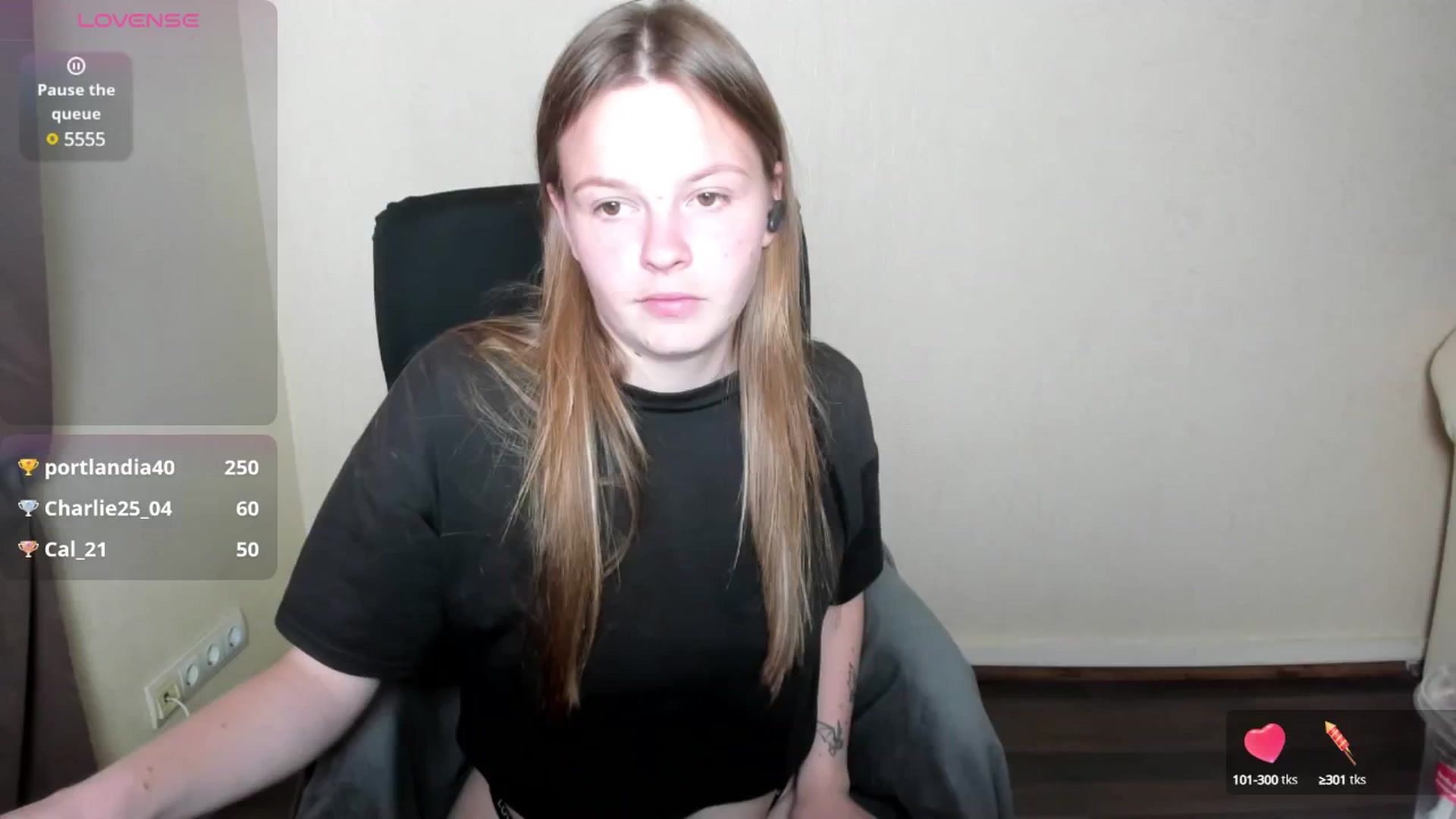 Gallery image thumbnail from CuteDina's myfreecams stream on, 05/21/2025, 11:06 image 1 of 20