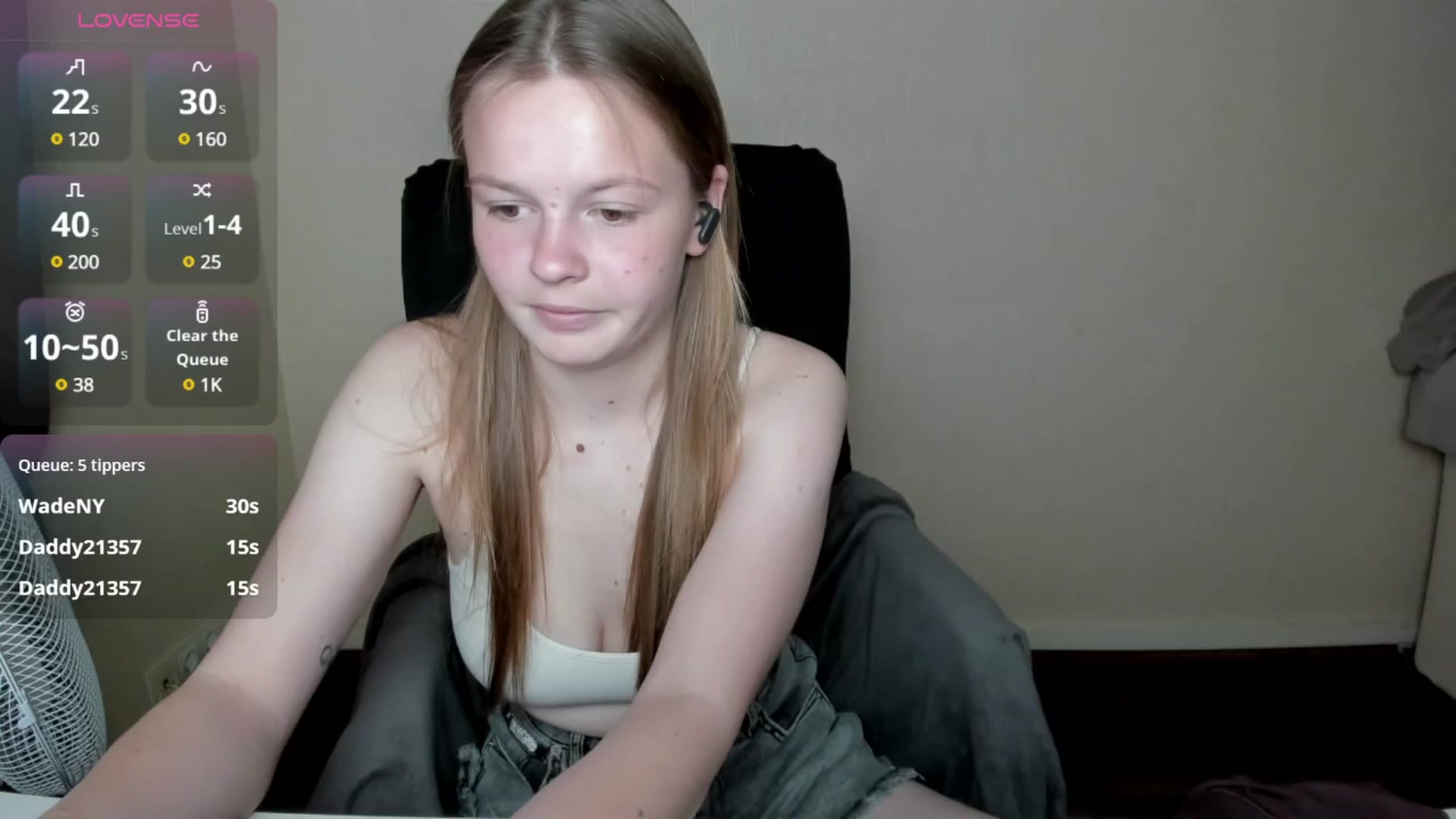 Gallery image thumbnail from CuteDina's myfreecams stream on, 05/30/2025, 09:50 image 18 of 20