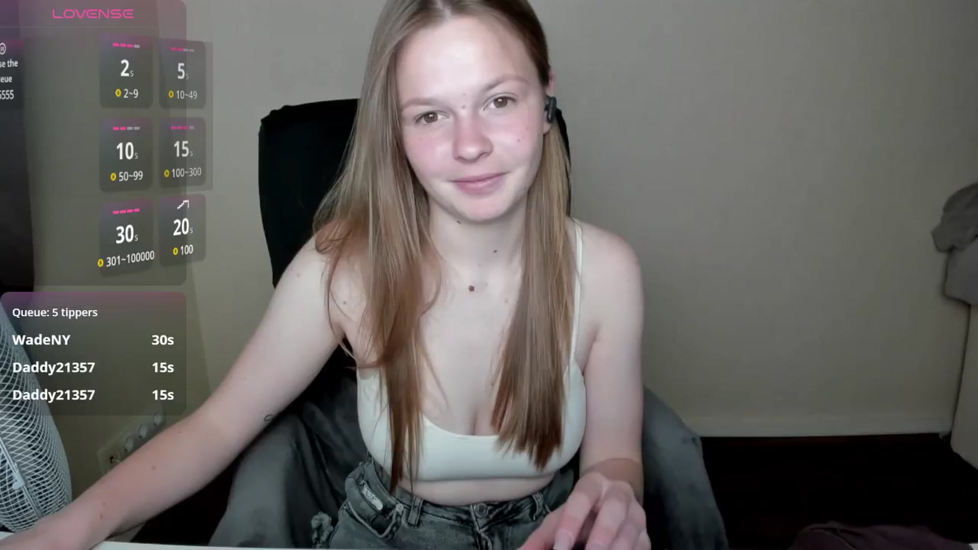 Gallery image thumbnail from CuteDina's myfreecams stream on, 05/30/2025, 09:50 image 17 of 20