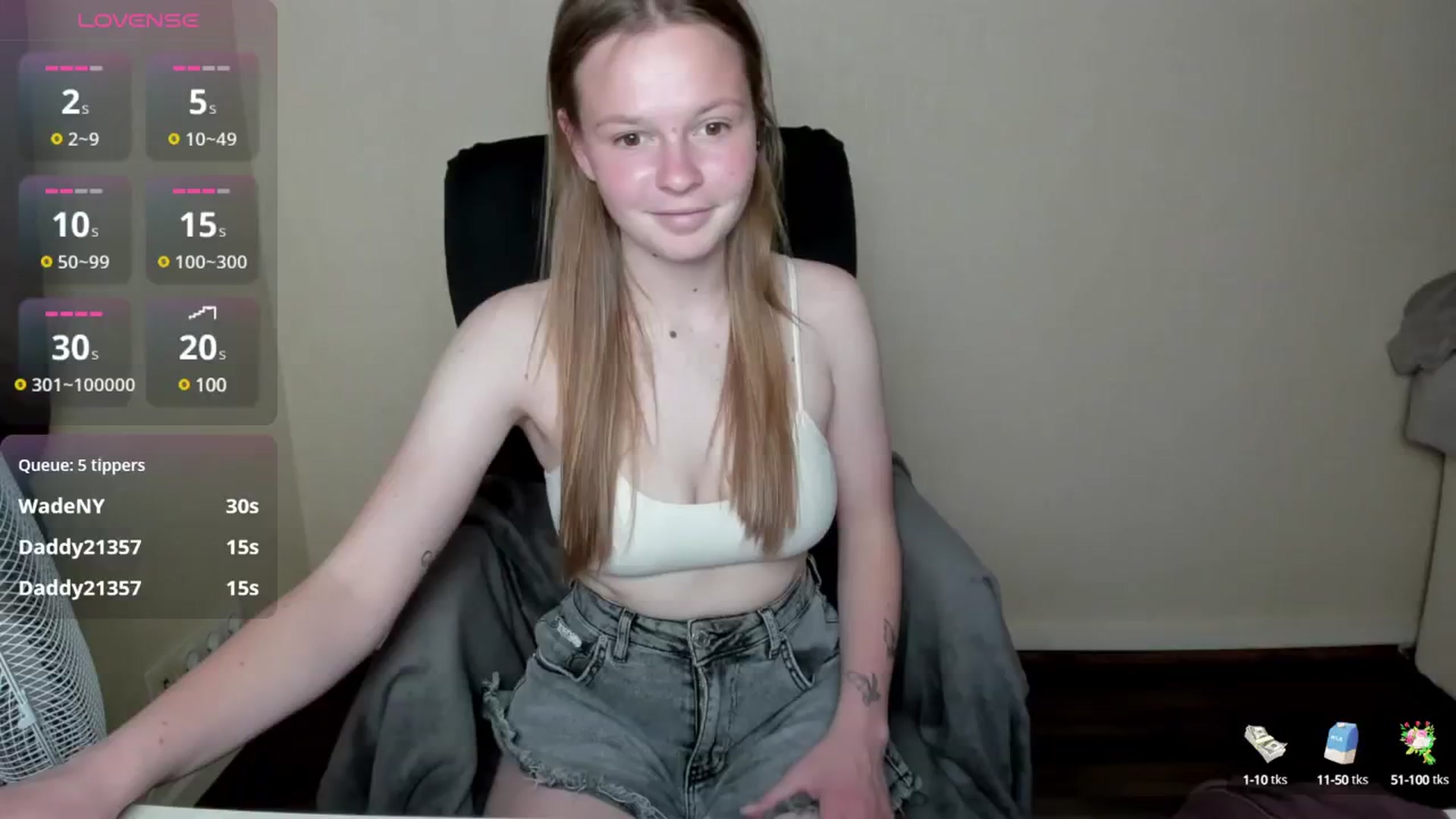 Gallery image thumbnail from CuteDina's myfreecams stream on, 05/30/2025, 09:50 image 9 of 20
