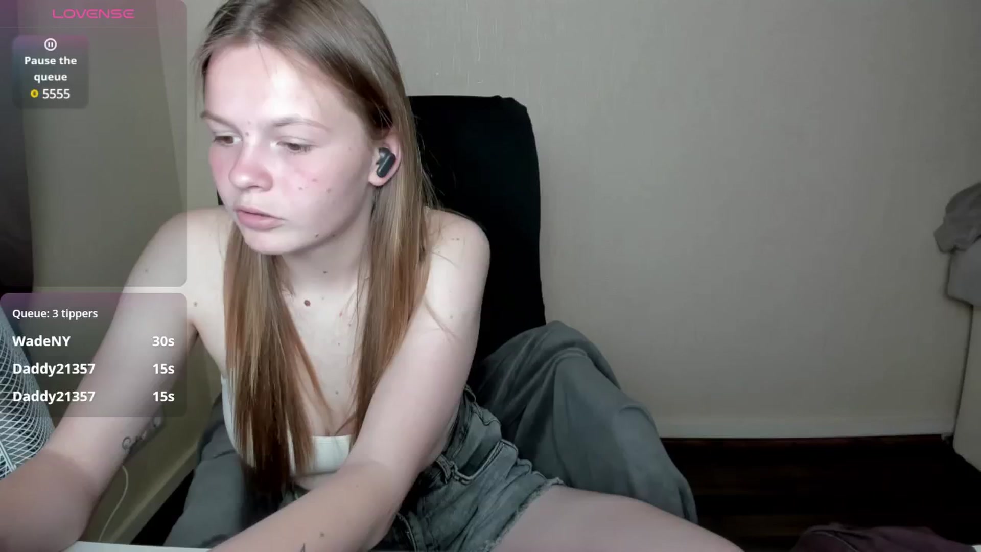 Gallery image thumbnail from CuteDina's myfreecams stream on, 05/30/2025, 09:50 image 4 of 20