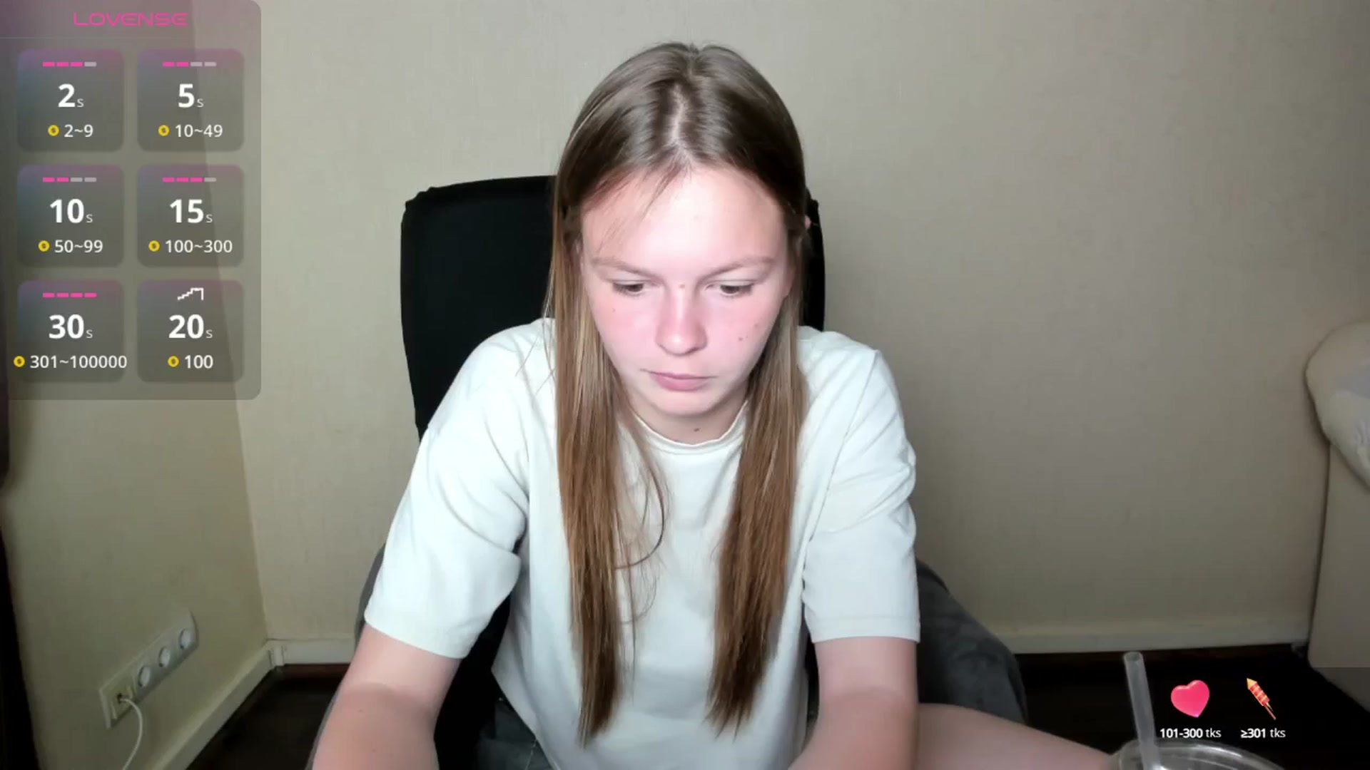 Gallery image thumbnail from CuteDina's myfreecams stream on, 06/03/2025, 06:58 image 3 of 20