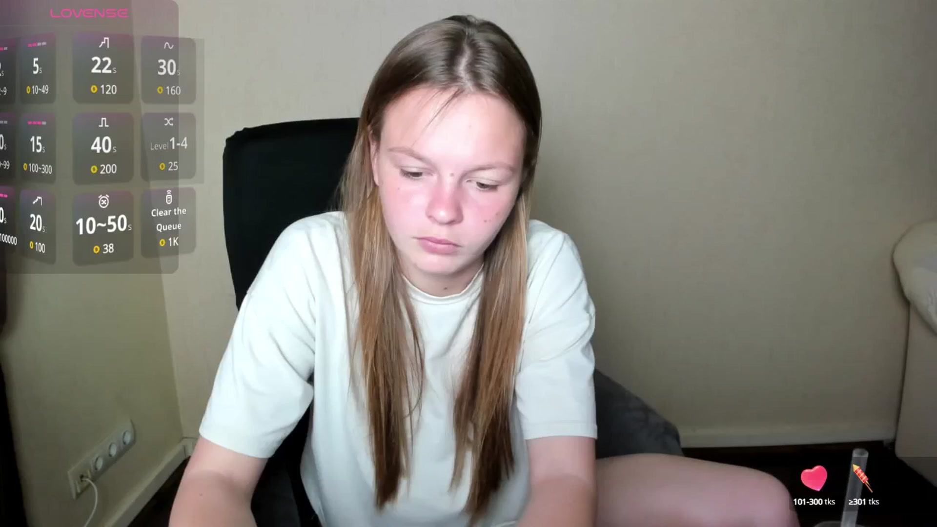 Gallery image thumbnail from CuteDina's myfreecams stream on, 06/03/2025, 06:58 image 9 of 20