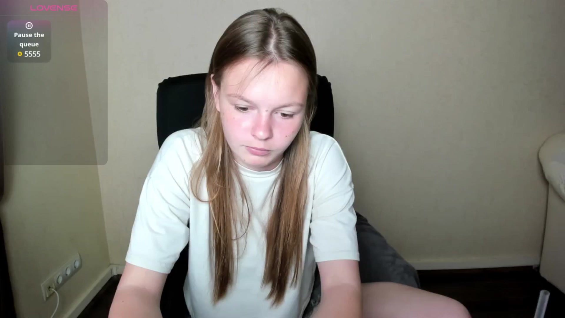 Gallery image thumbnail from CuteDina's myfreecams stream on, 06/03/2025, 06:58 image 5 of 20