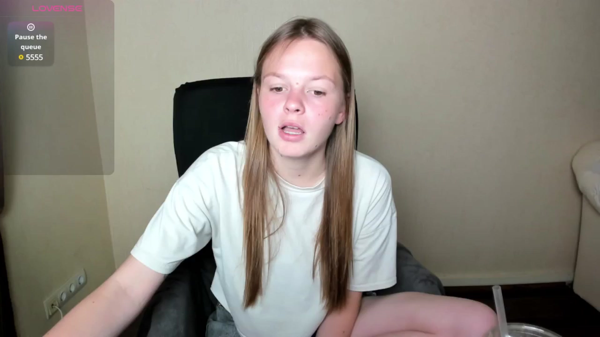 Gallery image thumbnail from CuteDina's myfreecams stream on, 06/03/2025, 06:58 image 1 of 20