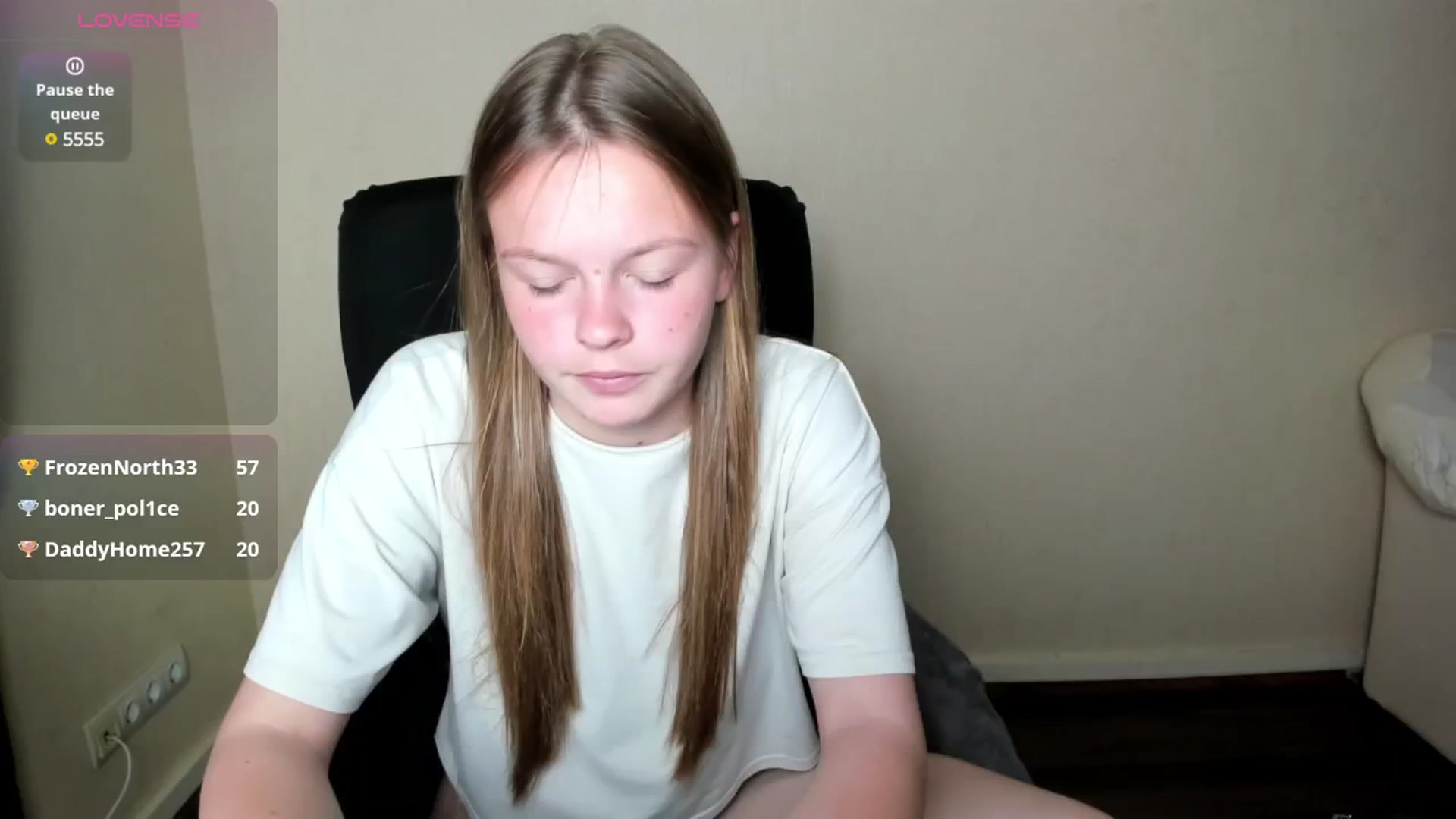 Gallery image thumbnail from CuteDina's myfreecams stream on, 06/03/2025, 09:23 image 9 of 20