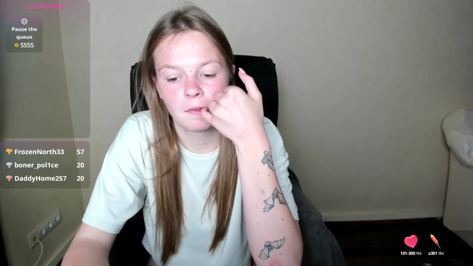 Gallery image thumbnail from CuteDina's myfreecams stream on, 06/03/2025, 09:23 image 5 of 20