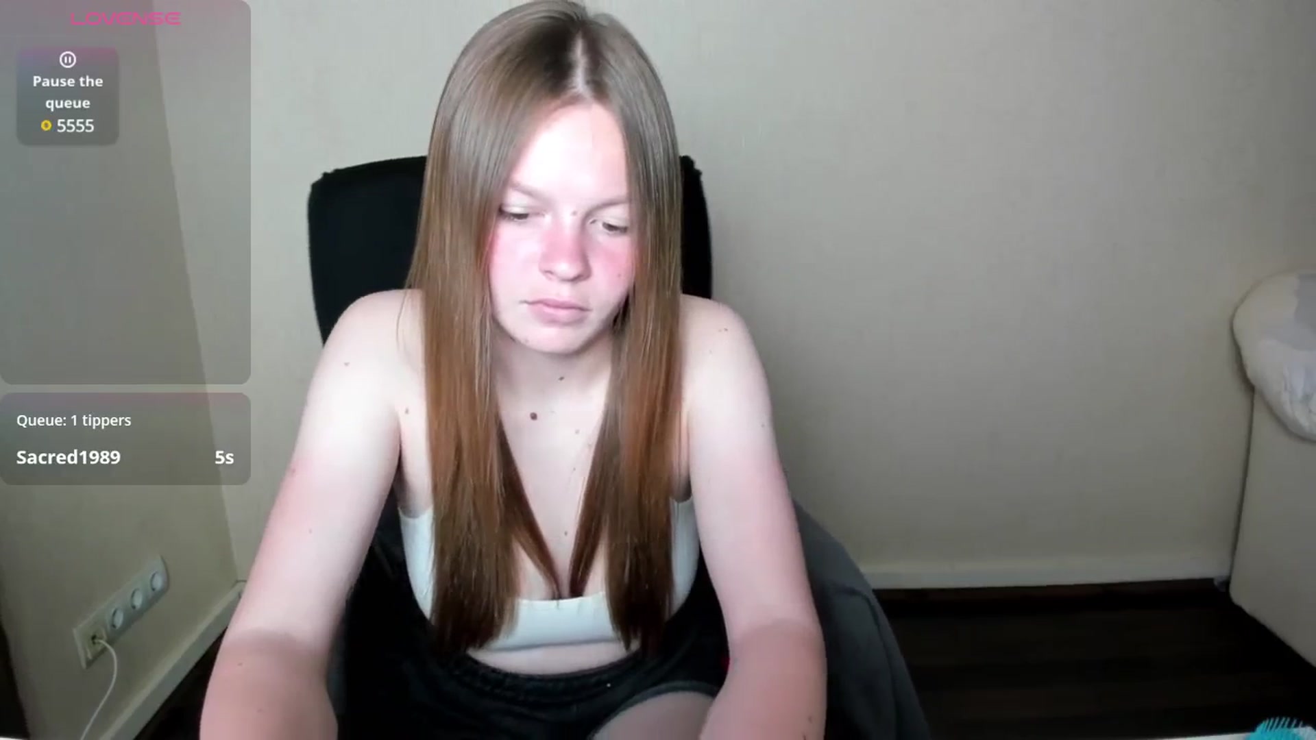 Gallery image thumbnail from CuteDina's myfreecams stream on, 06/06/2025, 07:57 image 16 of 20
