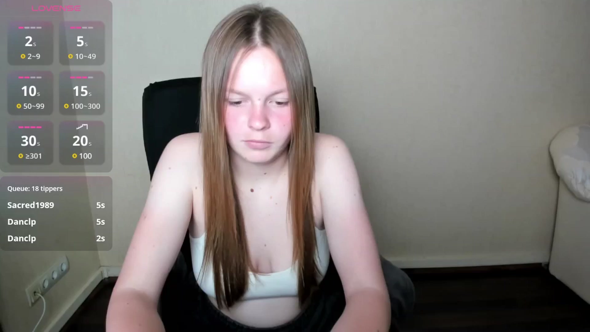 Gallery image thumbnail from CuteDina's myfreecams stream on, 06/06/2025, 10:57 image 16 of 20