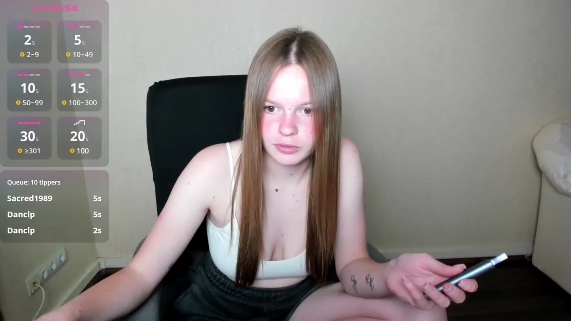 Gallery image thumbnail from CuteDina's myfreecams stream on, 06/06/2025, 10:57 image 13 of 20