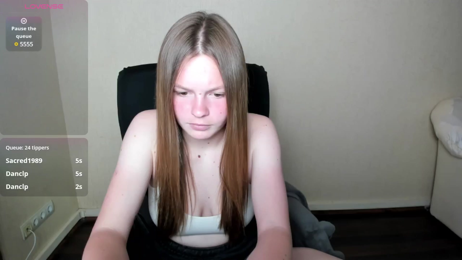 Gallery image thumbnail from CuteDina's myfreecams stream on, 06/06/2025, 11:14 image 3 of 20