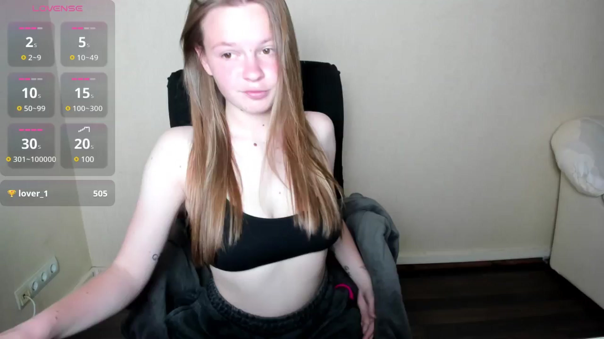 Gallery image thumbnail from CuteDina's myfreecams stream on, 06/07/2025, 07:37 image 12 of 20