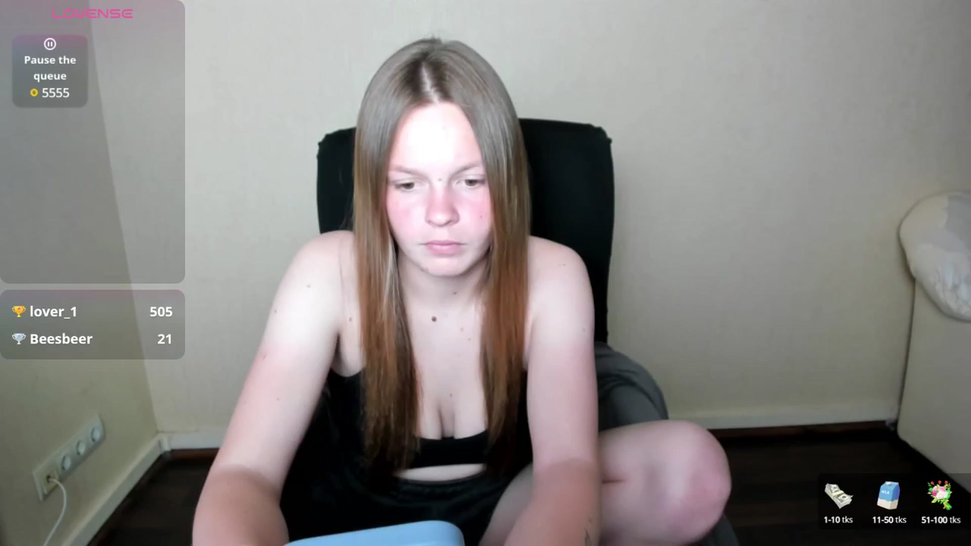 Gallery image thumbnail from CuteDina's myfreecams stream on, 06/07/2025, 09:51 image 17 of 20