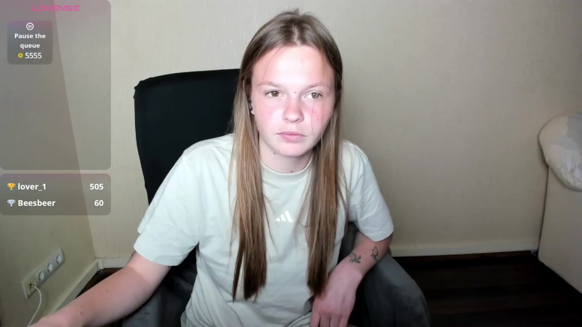 Gallery image thumbnail from CuteDina's myfreecams stream on, 06/07/2025, 10:28 image 19 of 20