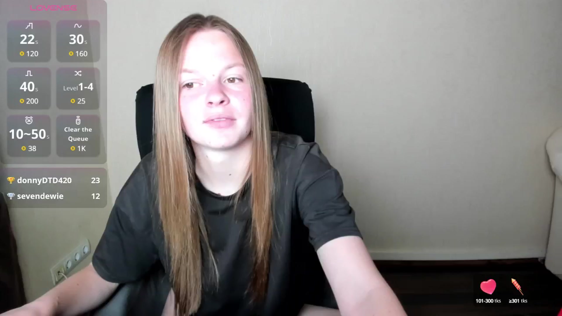 Gallery image thumbnail from CuteDina's myfreecams stream on, 06/08/2025, 06:32 image 15 of 20