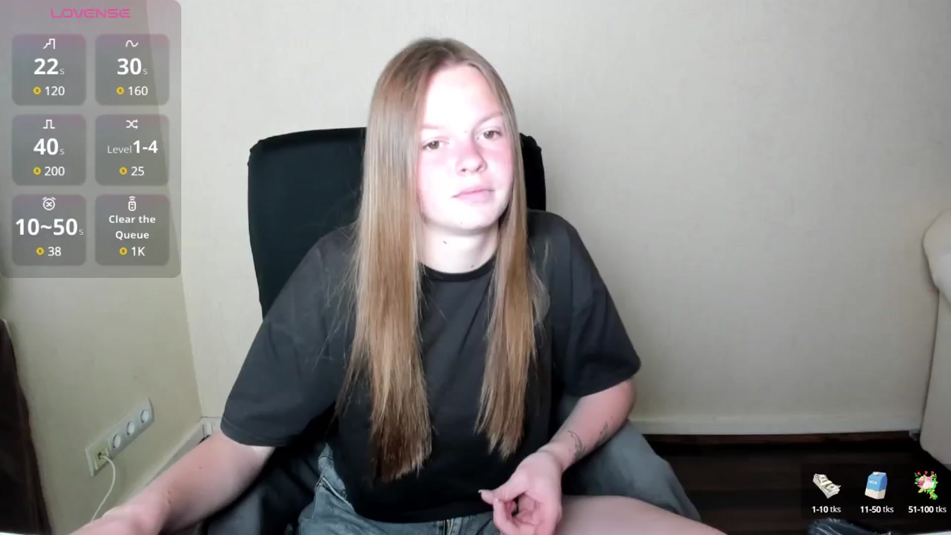 Gallery image thumbnail from CuteDina's myfreecams stream on, 06/08/2025, 06:32 image 1 of 20