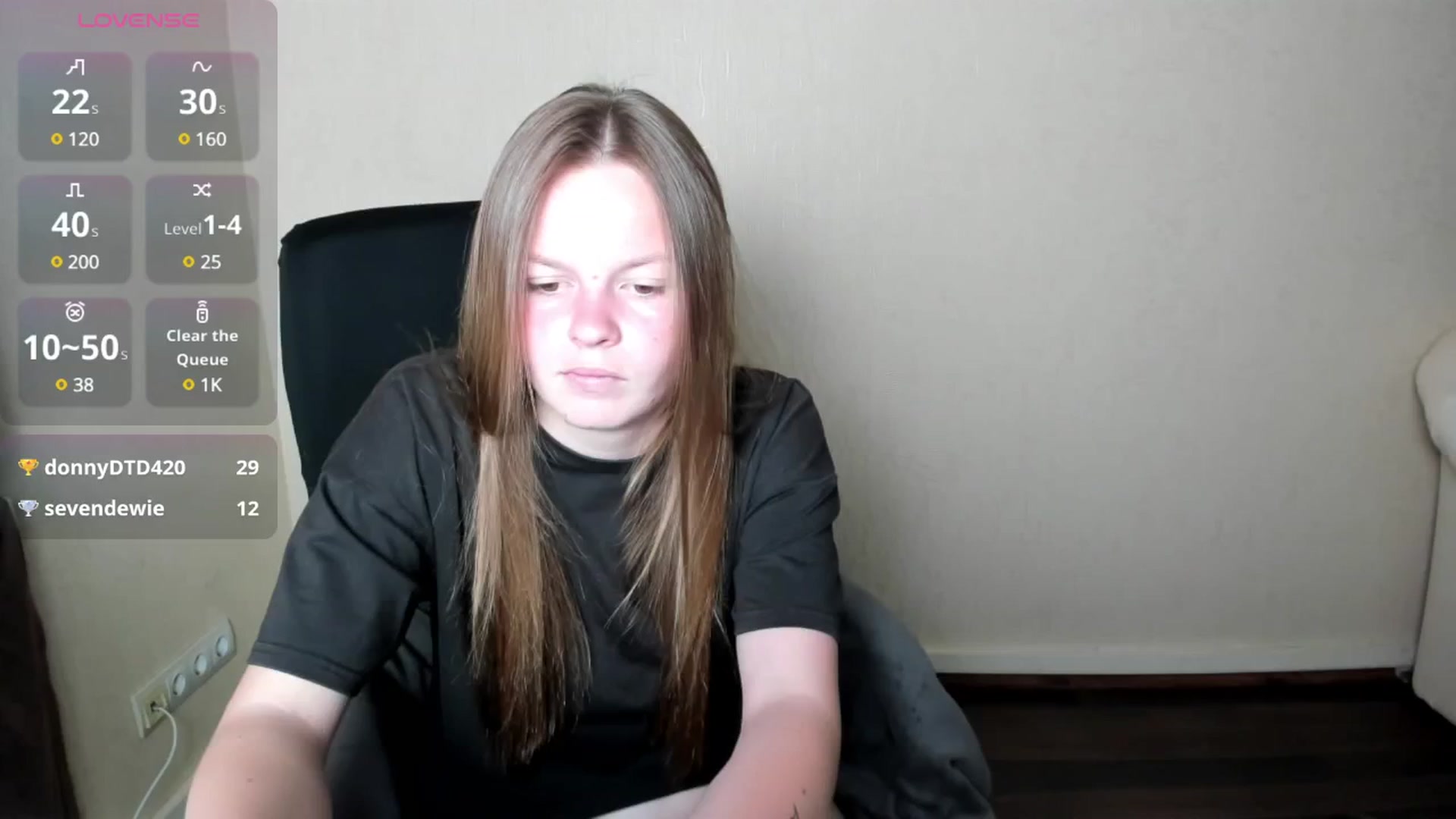 Gallery image thumbnail from CuteDina's myfreecams stream on, 06/08/2025, 06:32 image 18 of 20