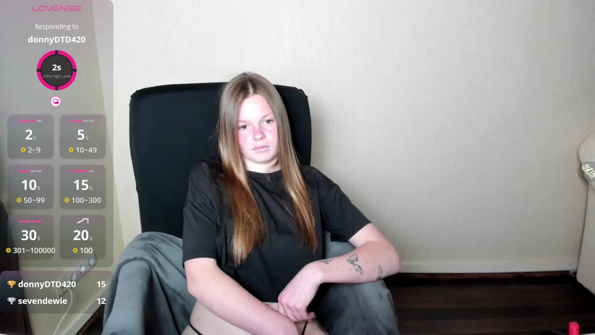 Gallery image thumbnail from CuteDina's myfreecams stream on, 06/08/2025, 06:32 image 13 of 20