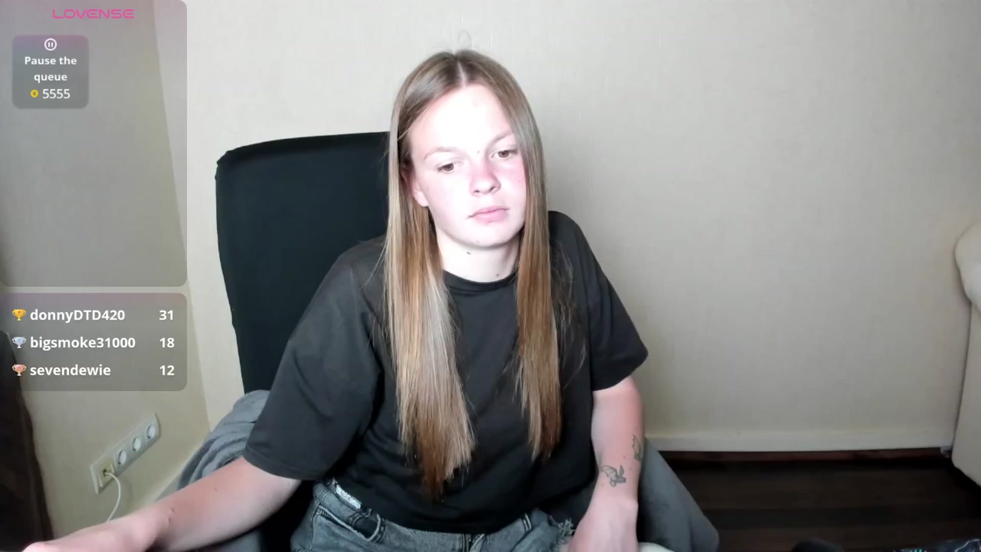 Gallery image thumbnail from CuteDina's myfreecams stream on, 06/08/2025, 09:05 image 10 of 20