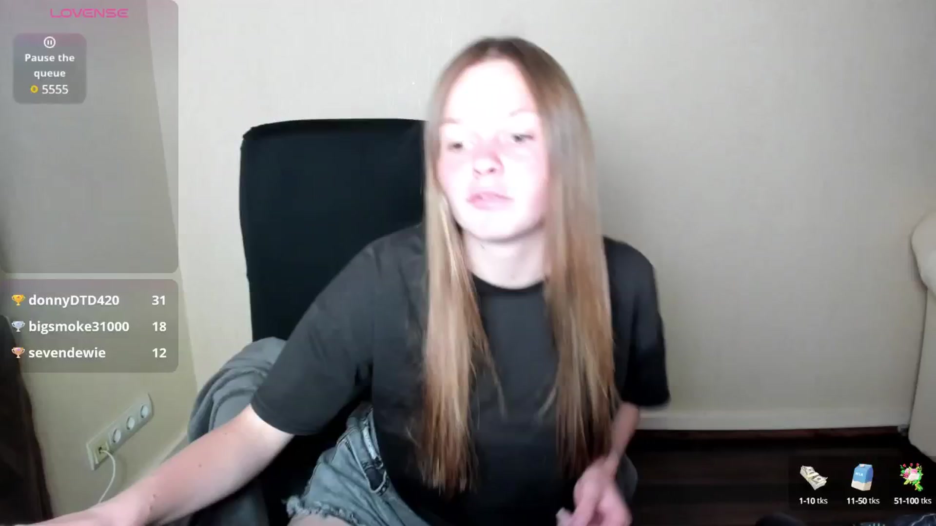 Gallery image thumbnail from CuteDina's myfreecams stream on, 06/08/2025, 09:05 image 15 of 20