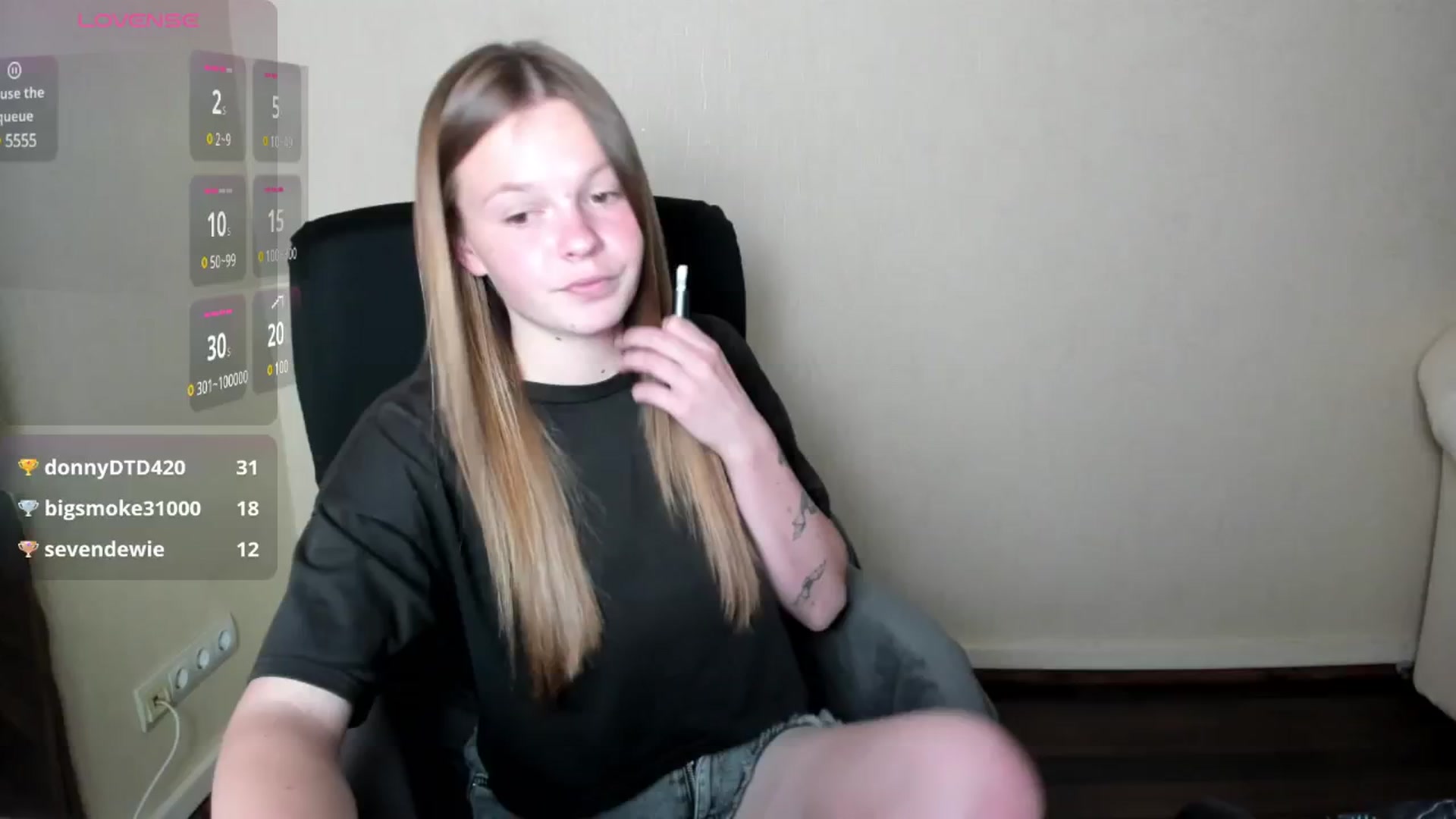 Gallery image thumbnail from CuteDina's myfreecams stream on, 06/08/2025, 09:05 image 13 of 20
