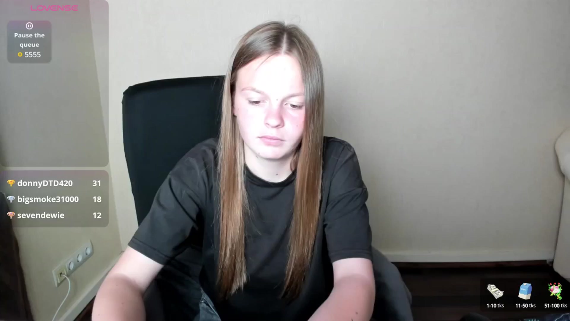 Gallery image thumbnail from CuteDina's myfreecams stream on, 06/08/2025, 09:05 image 14 of 20