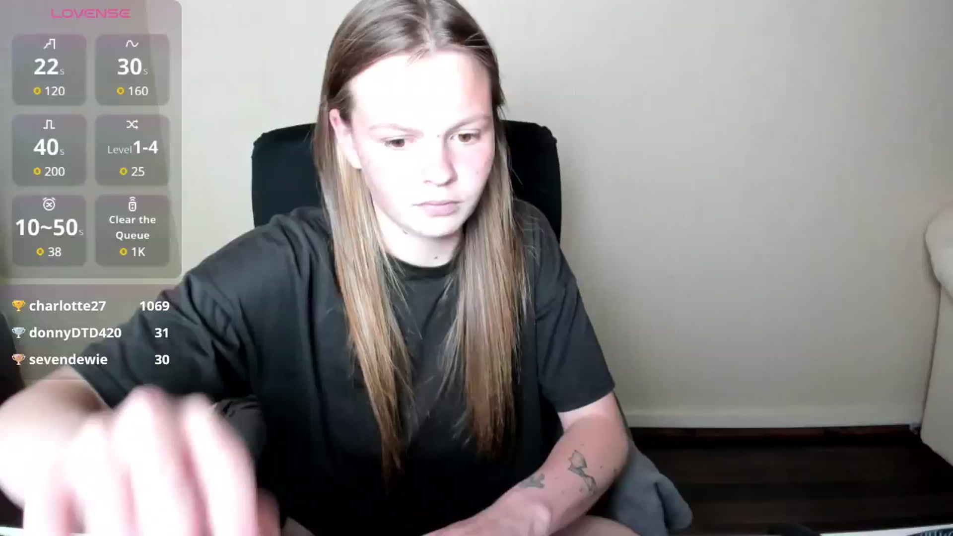 Gallery image thumbnail from CuteDina's myfreecams stream on, 06/08/2025, 10:36 image 18 of 20