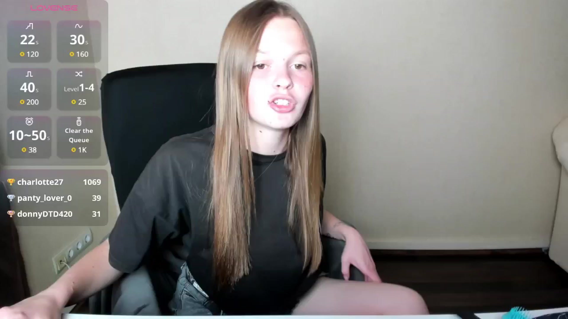 Gallery image thumbnail from CuteDina's myfreecams stream on, 06/08/2025, 11:12 image 12 of 20