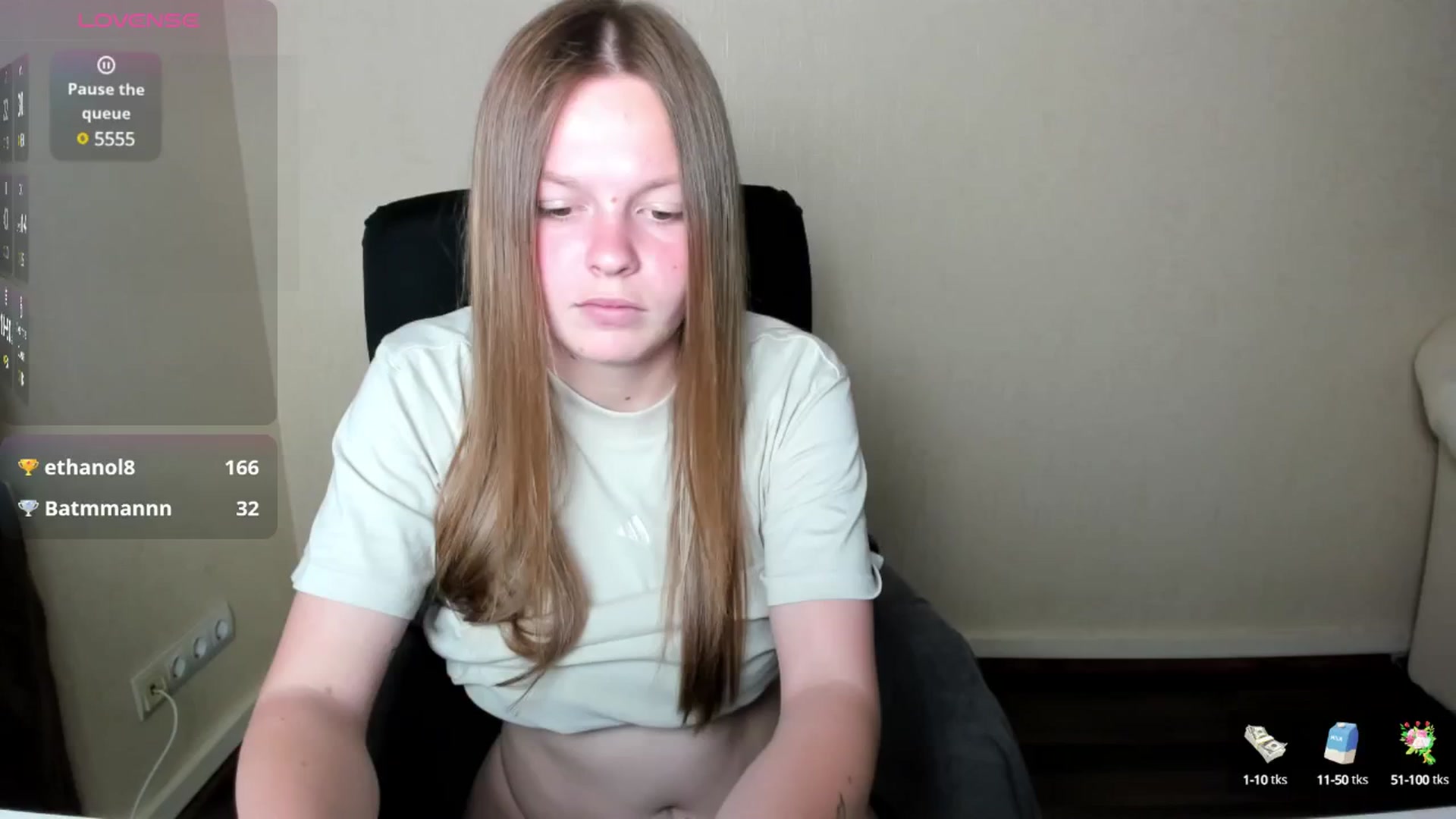 Gallery image thumbnail from CuteDina's myfreecams stream on, 06/09/2025, 07:08 image 10 of 20