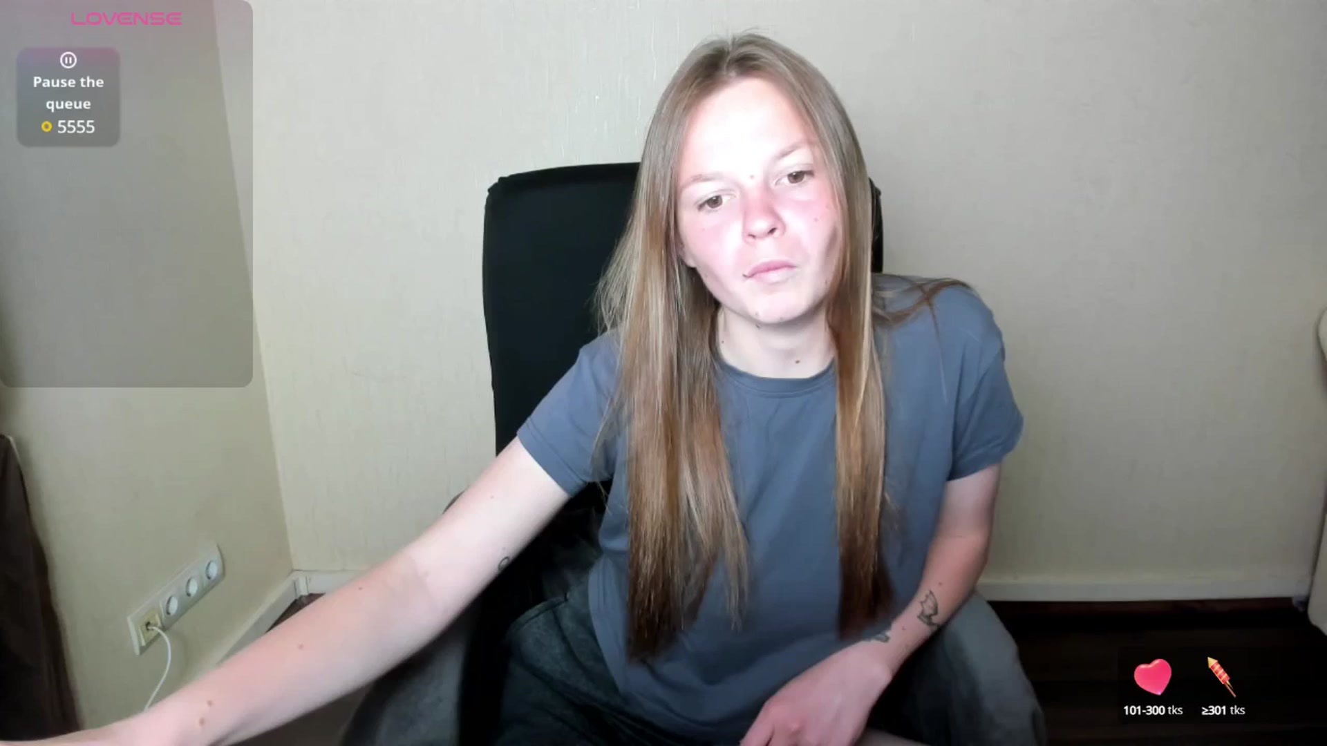 Gallery image thumbnail from CuteDina's myfreecams stream on, 06/10/2025, 06:15 image 6 of 20