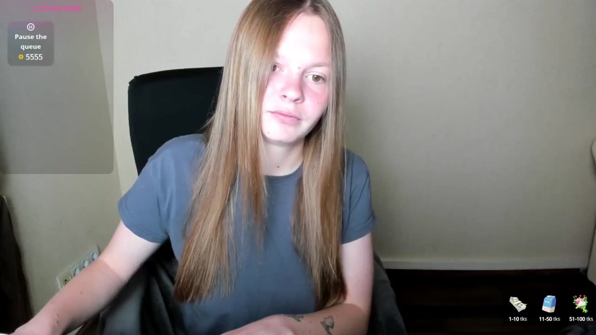 Gallery image thumbnail from CuteDina's myfreecams stream on, 06/10/2025, 06:55 image 3 of 20