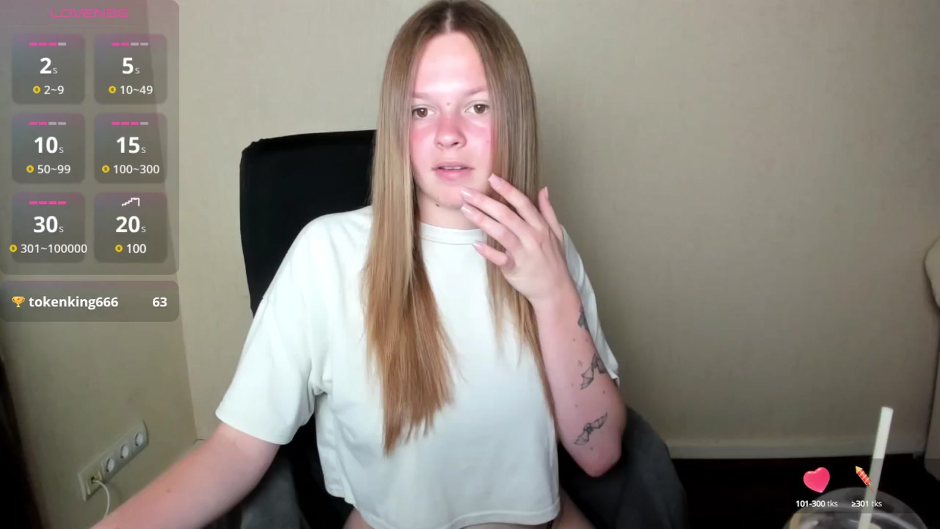 Gallery image thumbnail from CuteDina's myfreecams stream on, 06/13/2025, 06:56 image 7 of 20