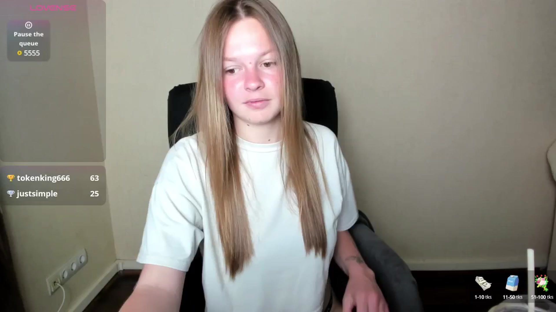 Gallery image thumbnail from CuteDina's myfreecams stream on, 06/13/2025, 06:56 image 18 of 20