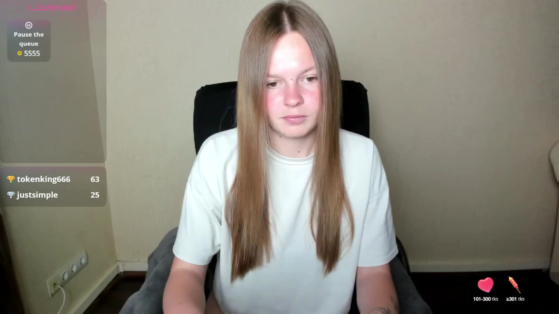Gallery image thumbnail from CuteDina's myfreecams stream on, 06/13/2025, 08:16 image 2 of 20