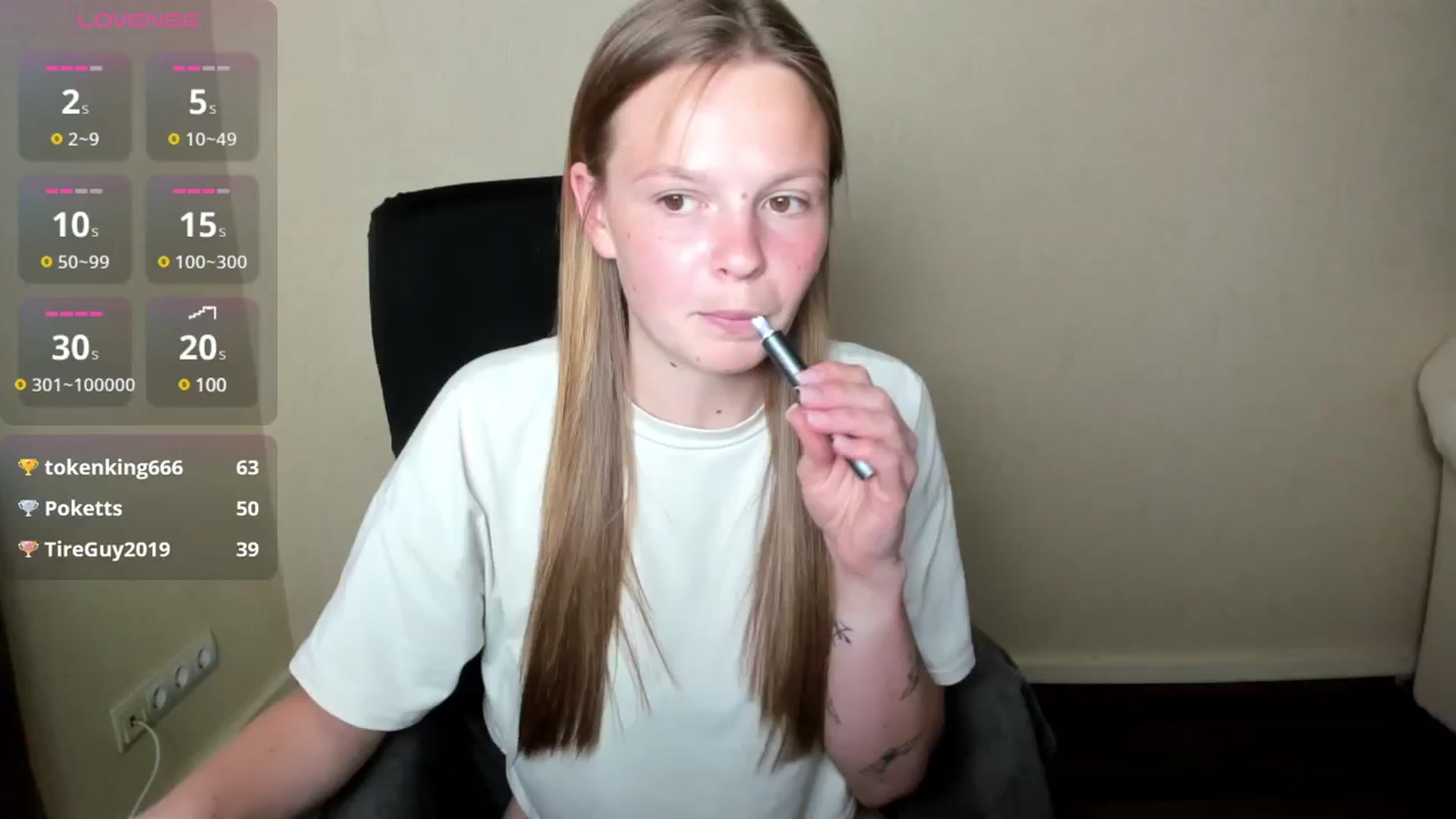 Gallery image thumbnail from CuteDina's myfreecams stream on, 06/13/2025, 10:47 image 3 of 20