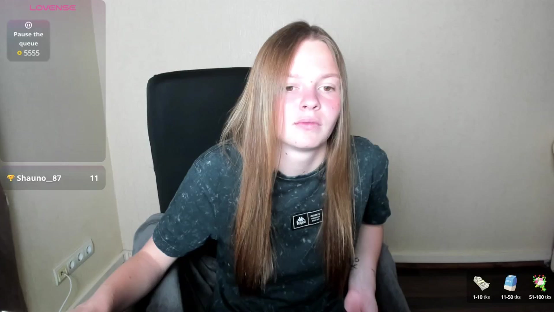 Gallery image thumbnail from CuteDina's myfreecams stream on, 06/15/2025, 06:06 image 6 of 20