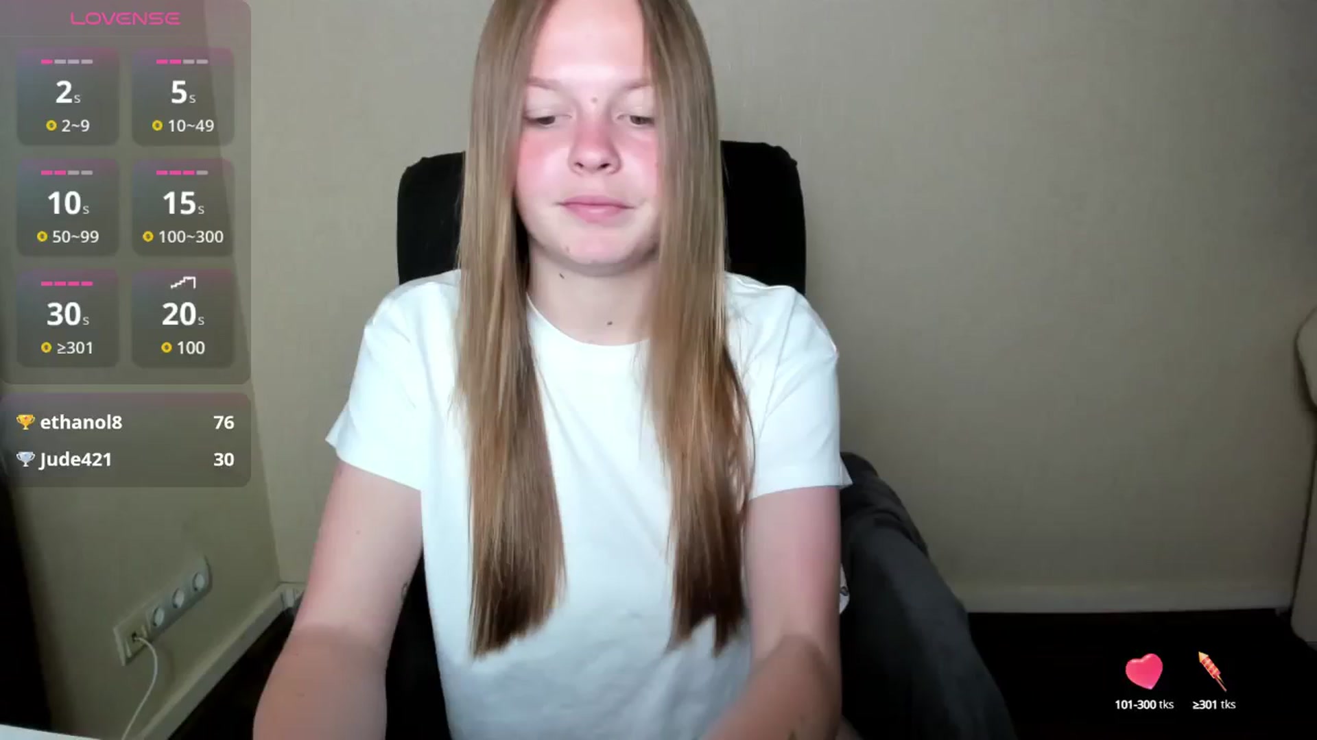 Gallery image thumbnail from CuteDina's myfreecams stream on, 06/23/2025, 06:50 image 2 of 20